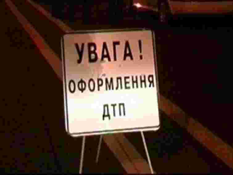 На Львівщині пішохід загинув, вийшовши раптово на дорогу 