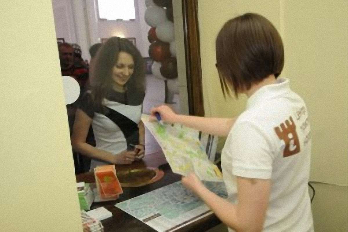Майже всі готелі Львова роздаватимуть туристам карти міста