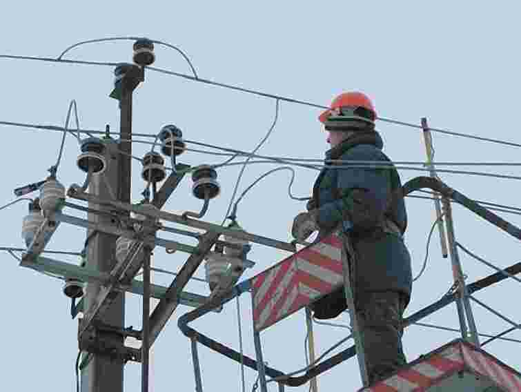 В Україні через негоду знеструмлено 67 населених пунктів