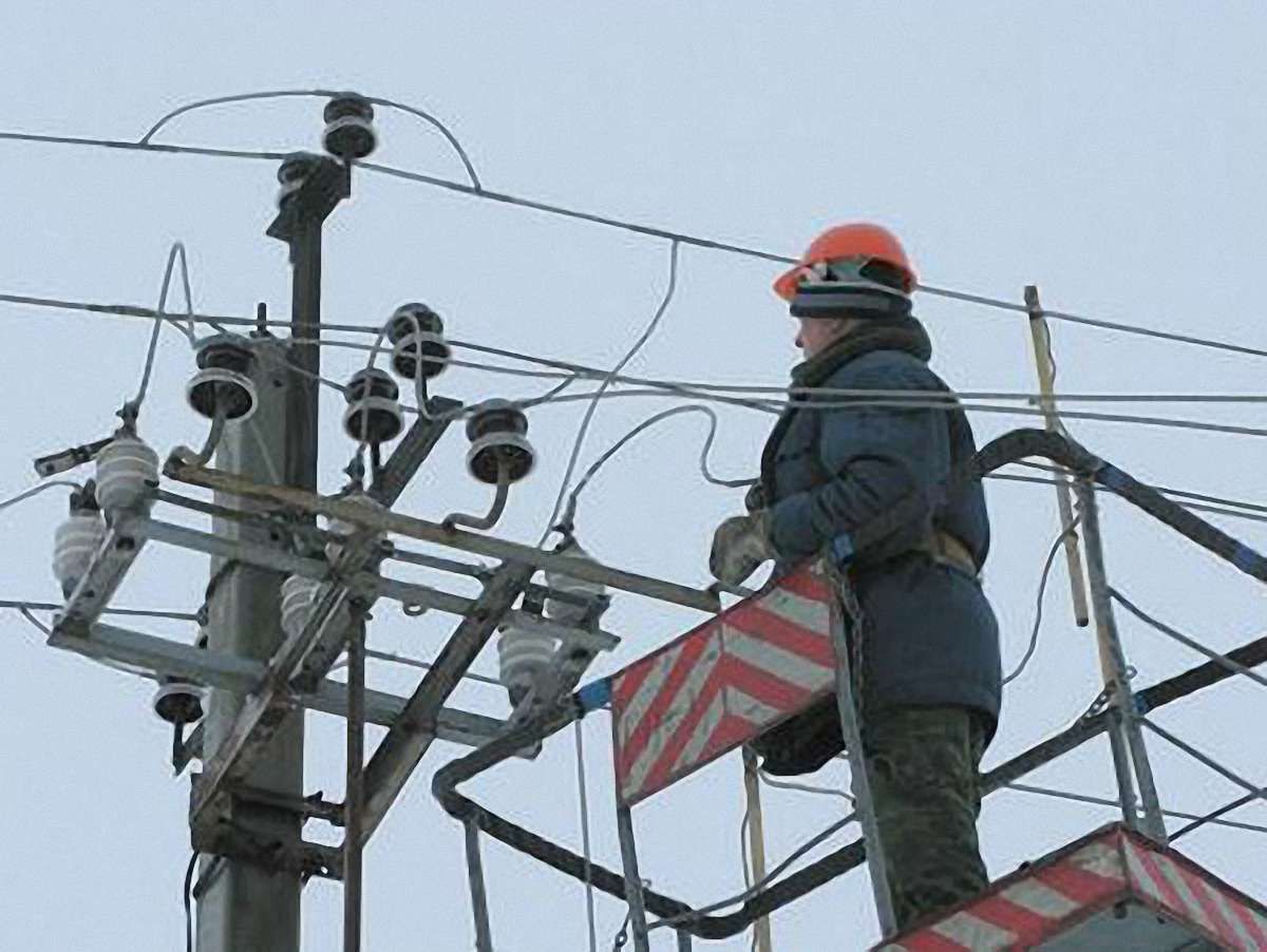 В Україні через негоду знеструмлено 67 населених пунктів