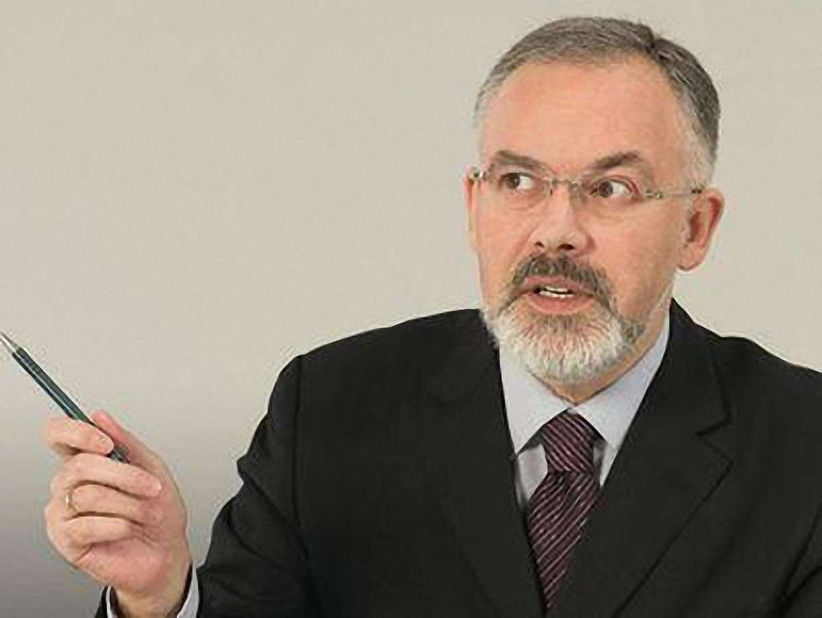 Табачник звинуватив Томенка в дешевому популізмі