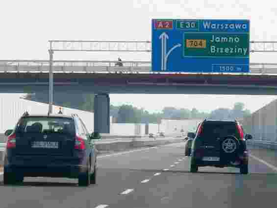 Поляки відкрили автобан за день до Євро-2012