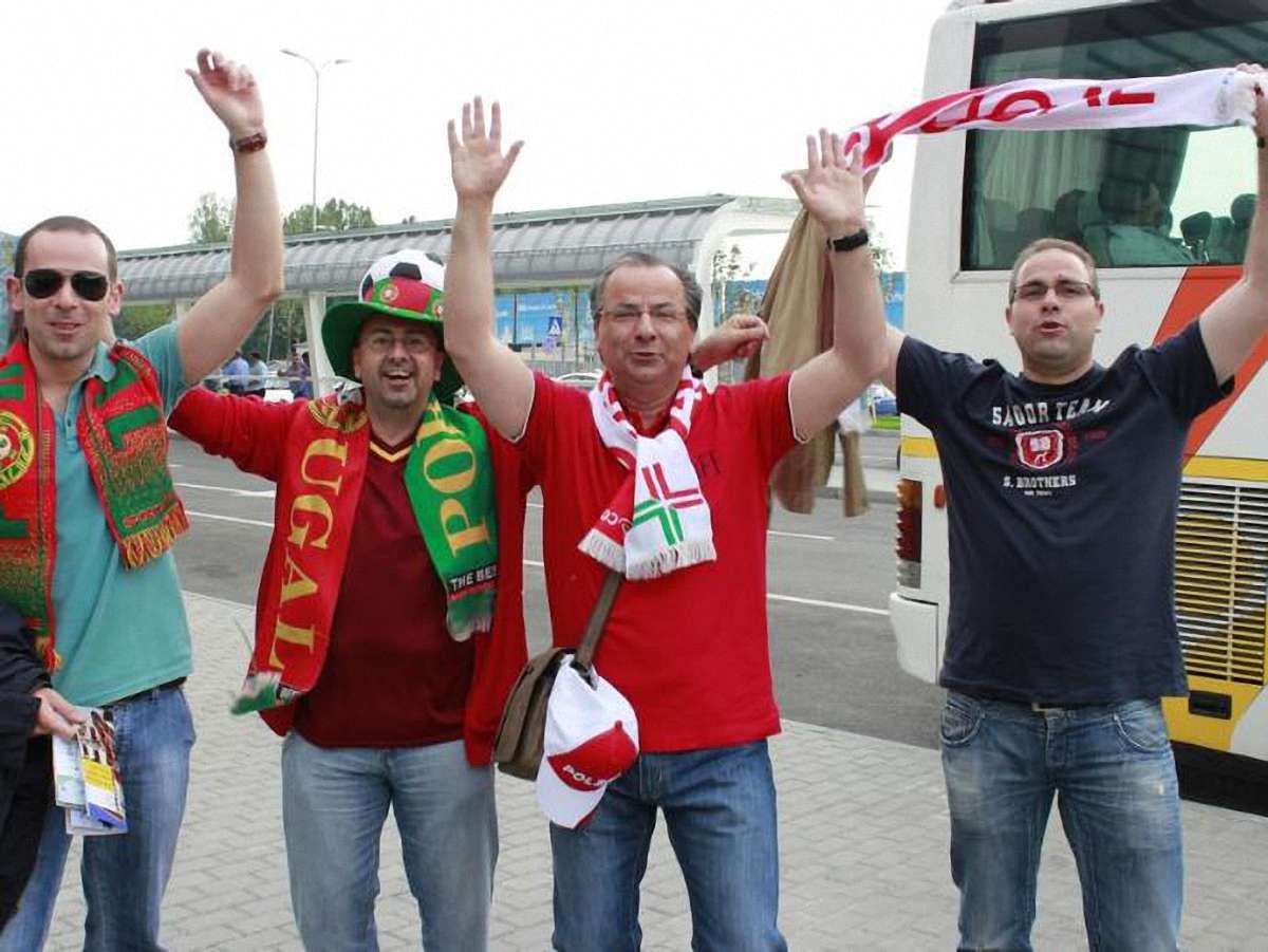 Португальці співають у Львові: «We love Lviv!»