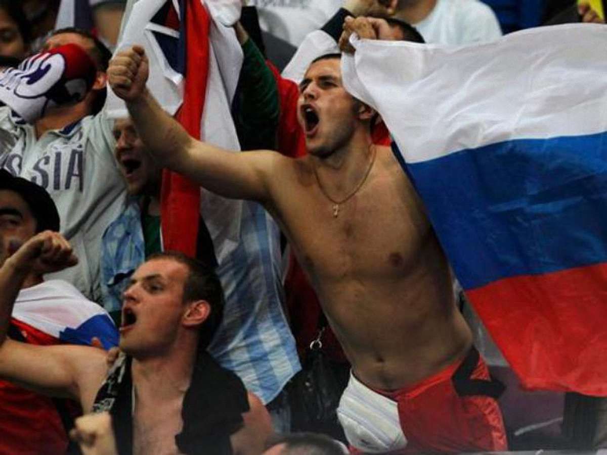 УЄФА порушив справу проти російських фанів