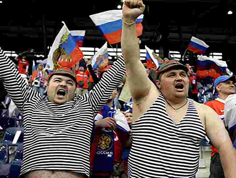 Російські фани пройдуть маршем по Варшаві