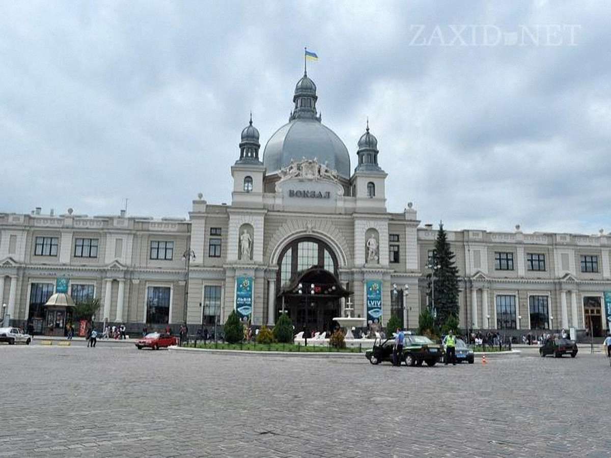 Сьогодні львівські залізничники очікують прибуття 14 тис. пасажирів