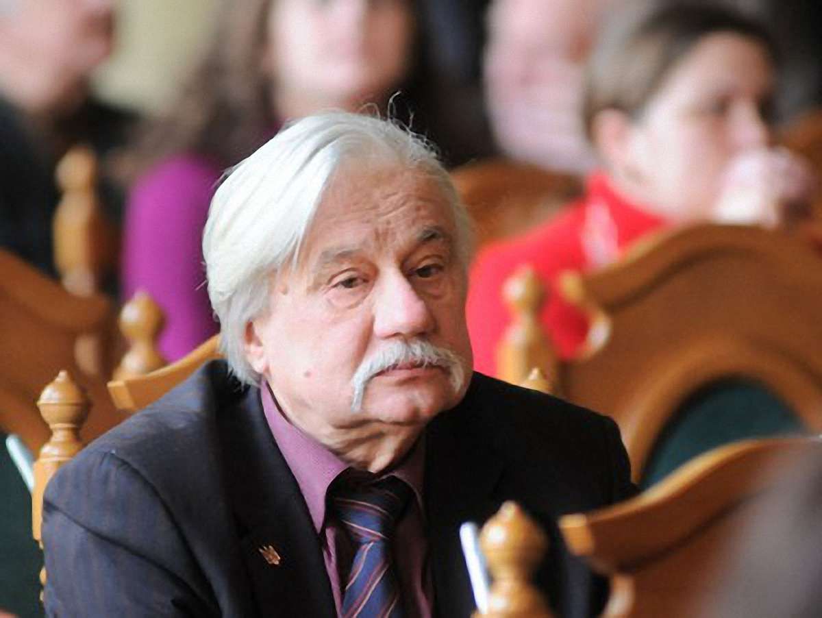 Не можна порівнювати Андрія Шевченка і Бандеру, - Калинець