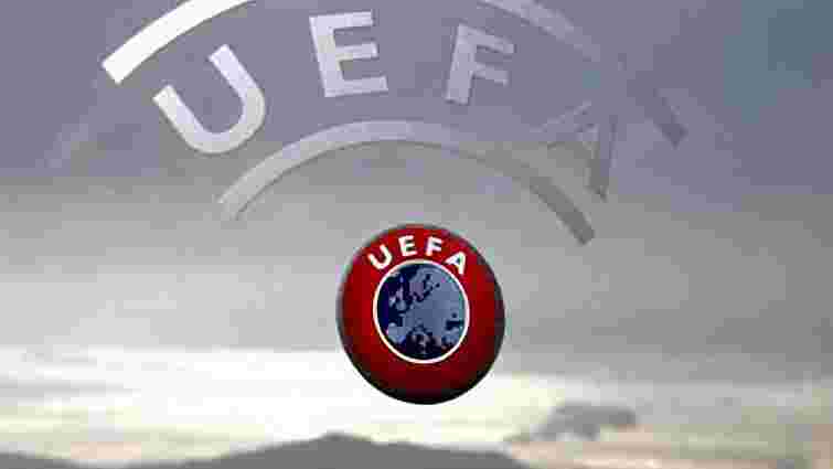 УЄФА засуджує інциденти у Варшаві за участі вболівальників