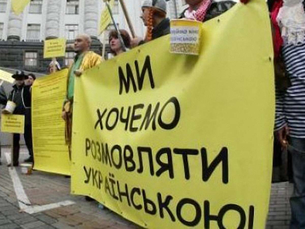 Закон про мову не вплине на рейтинг ПР, – експерти