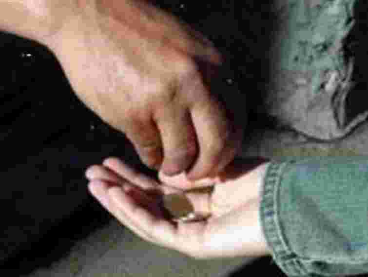 Шахраї на Хрещатику просили у фанів гроші для допомоги Тимошенко