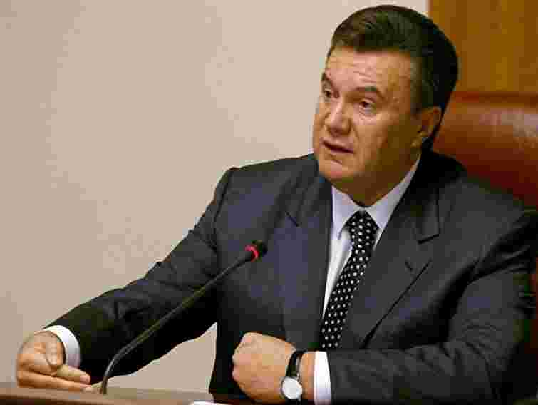 Янукович ветував закон про адмінпослуги