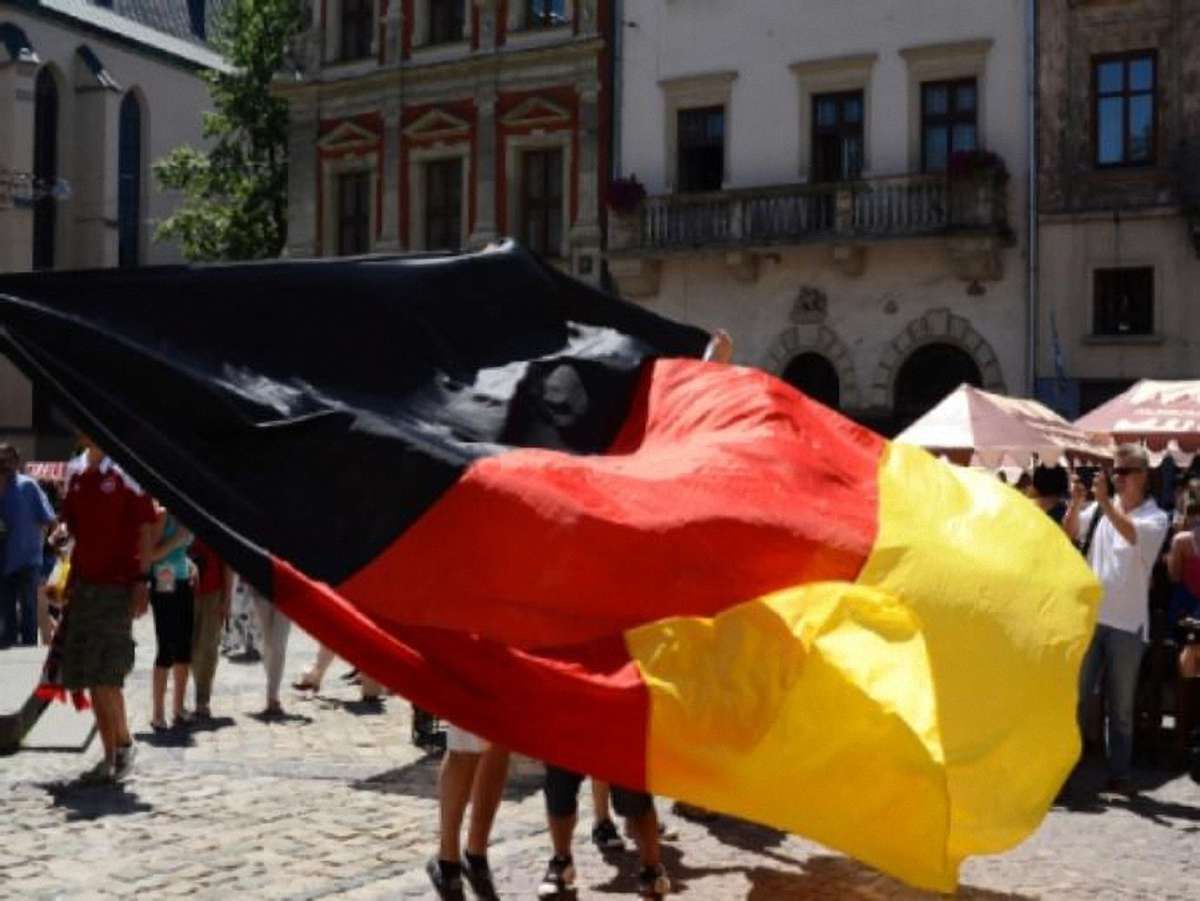 Німці на вулицях Львова скандують «Україна!»