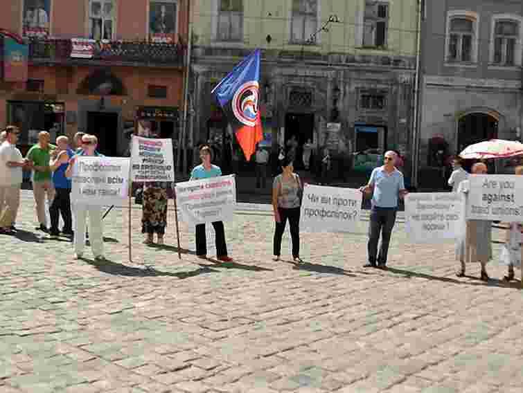 Підприємці вимагають повернути ринки у власність Львова