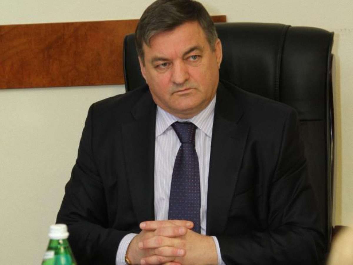Азаров звільнив заступника гендиректора Укрзалізниці