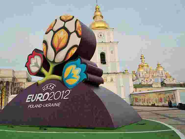 Британські міністри таки бойкотуватимуть Євро в Україні