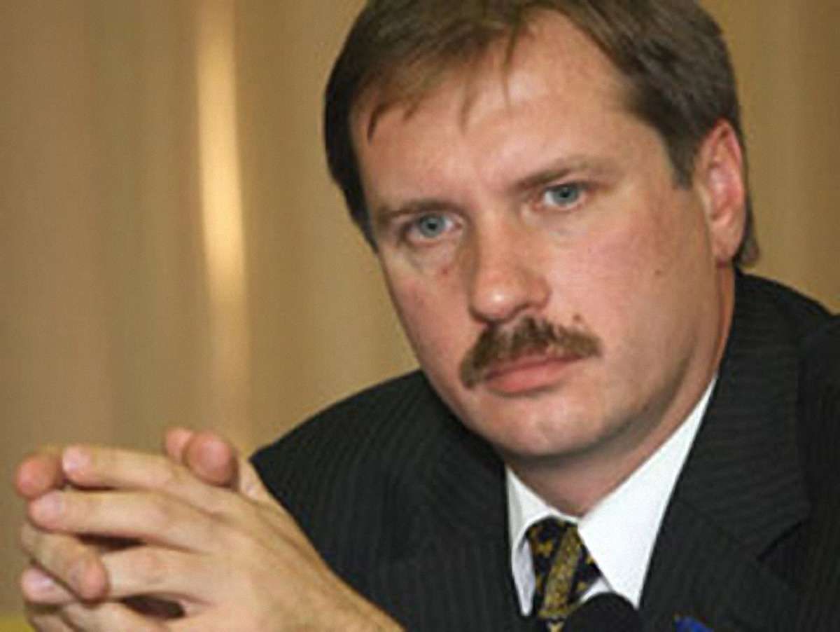 Україна перетворюється на країну-ізгоя, – нардеп