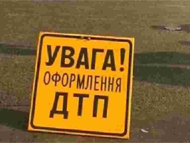 Потрійне ДТП на Львівщині: шестеро постраждалих, серед них – дитина