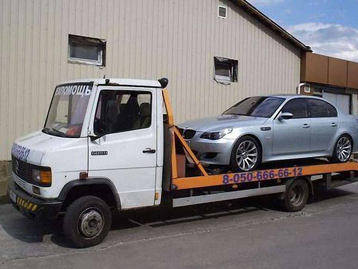 Евакуатор у Львові звозитиме авто-порушники на вул. Промислову