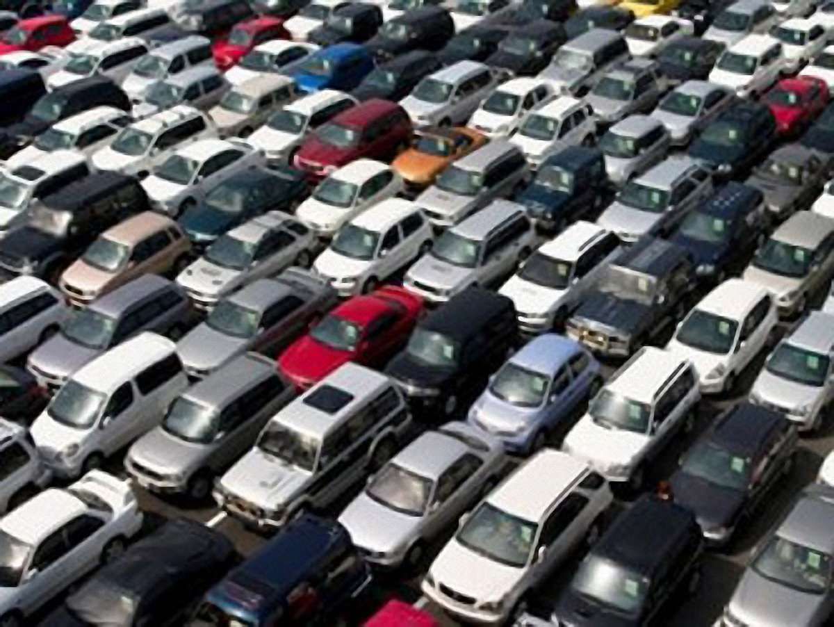 Українці більше сплачуватимуть податків при покупці авто