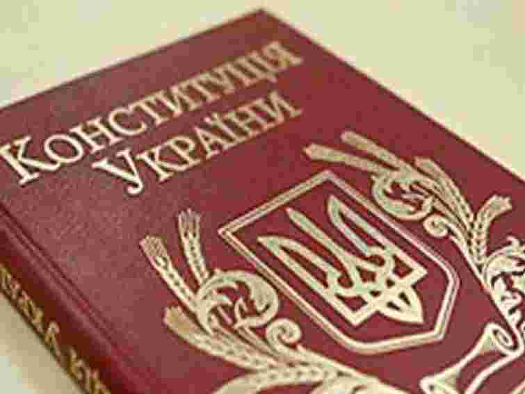 Головна проблема України - в неналежній діяльності влади, – опитування