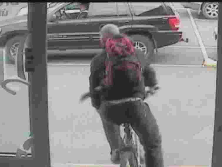 Львів’янин силою відібрав у підлітка велосипед