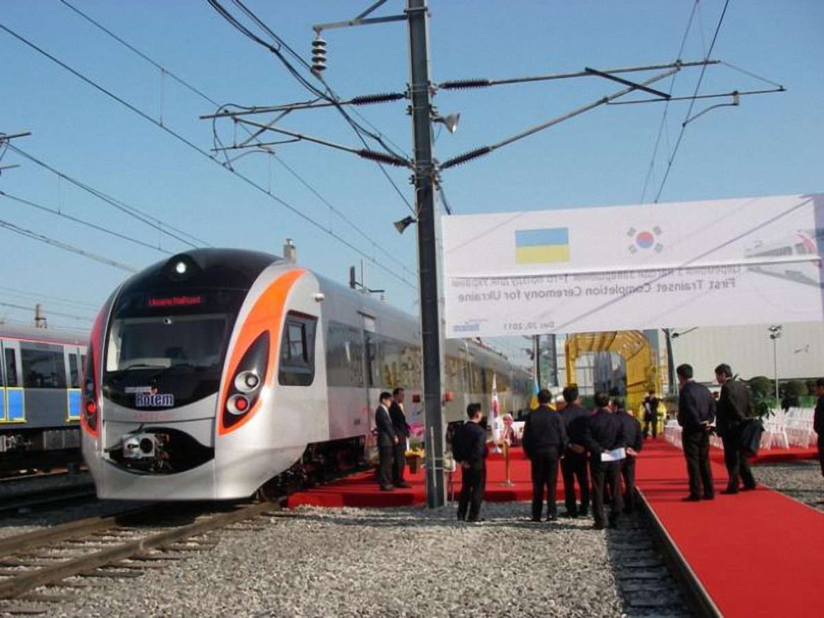 Швидкісний Hyundai зі Львова спізнився до Києва на 2 години