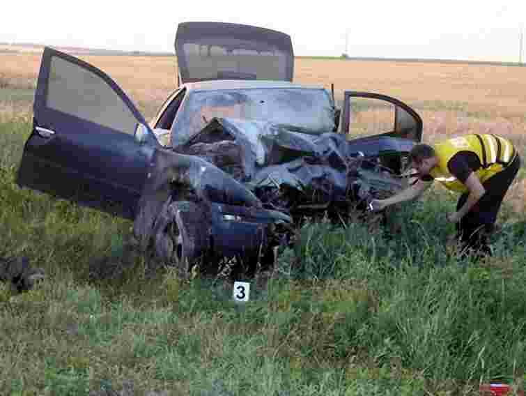 За добу на дорогах України загинуло 20 осіб