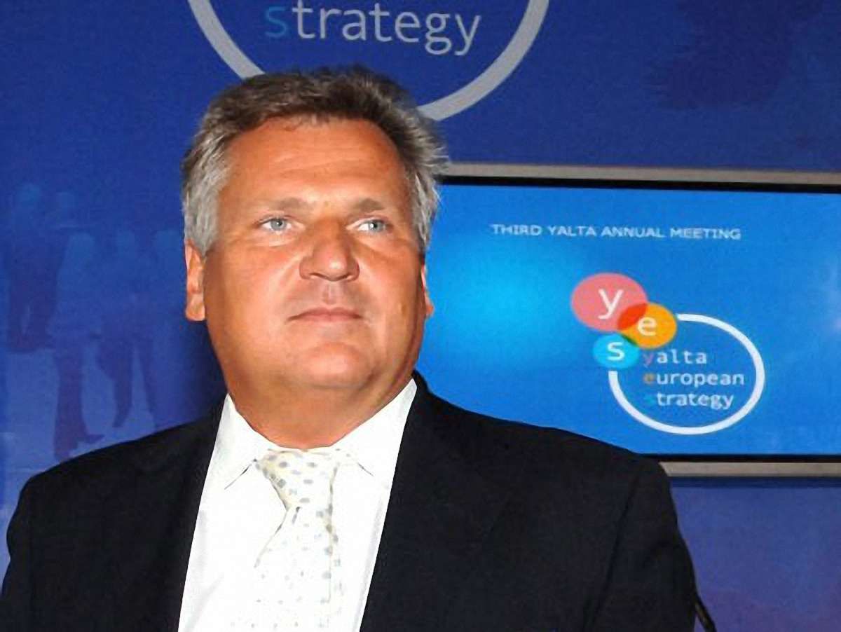 Кваснєвський і Кокс прибули на суд по Тимошенко