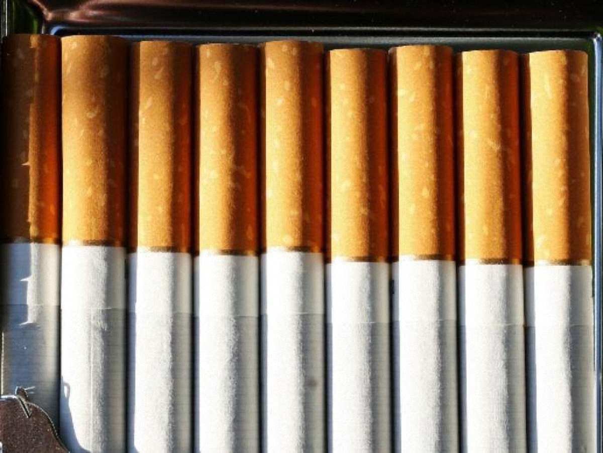 Львівські митники затримали контрабанду цигарок