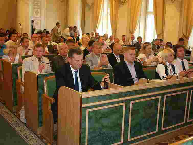 У Львівській облраді хочуть знати про шкоду смороду для здоров'я