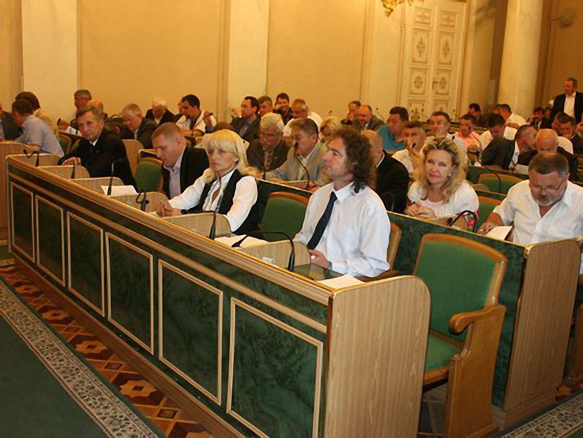 Львівська облрада вимагає зняти з розгляду мовний законопроект