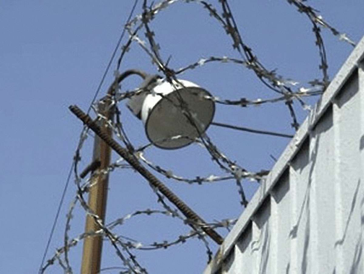 Львів’янка намагалась передати в колонію наркотики