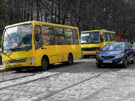 У Львові два маршрути курсують без погоджень