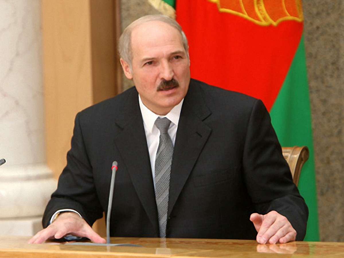 Лукашенко приїде в Україну на фінал Євро-2012