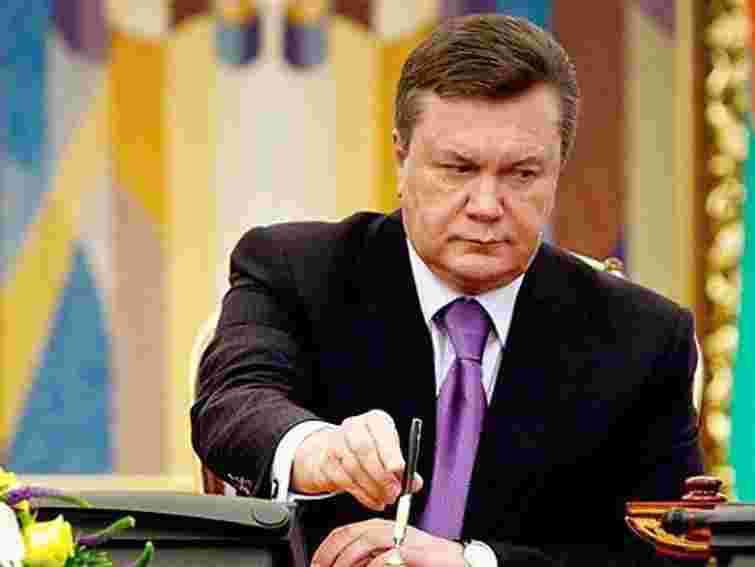 Янукович підписав закон про нову кару за телефонний тероризм