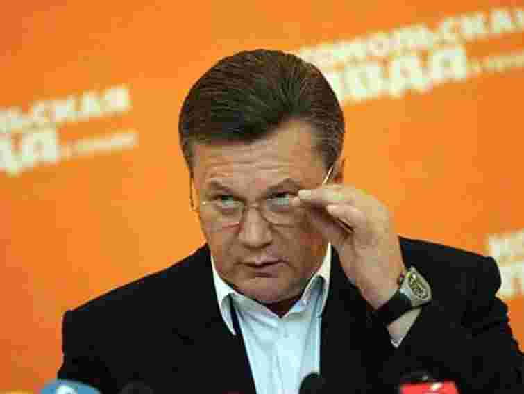 Янукович роздав нардепам ордени