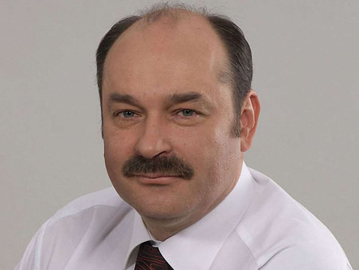 Янукович нагородив кума Ющенка орденом