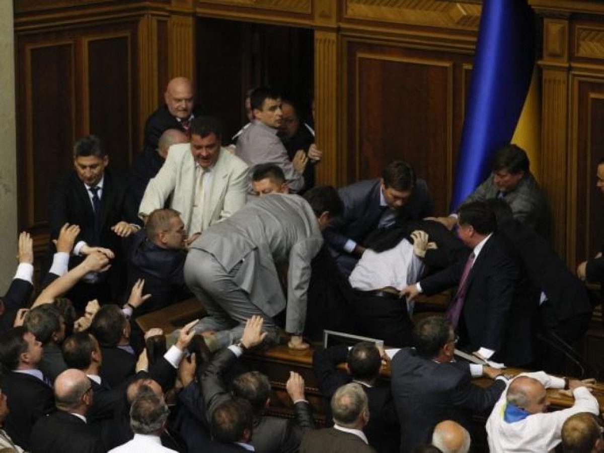 Експерт: Опозиція не зможе зашкодити прийняттю мовного закону