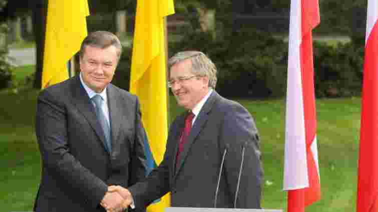 Янукович подякував Коморовському за співпрацю у Євро: свято вдалося