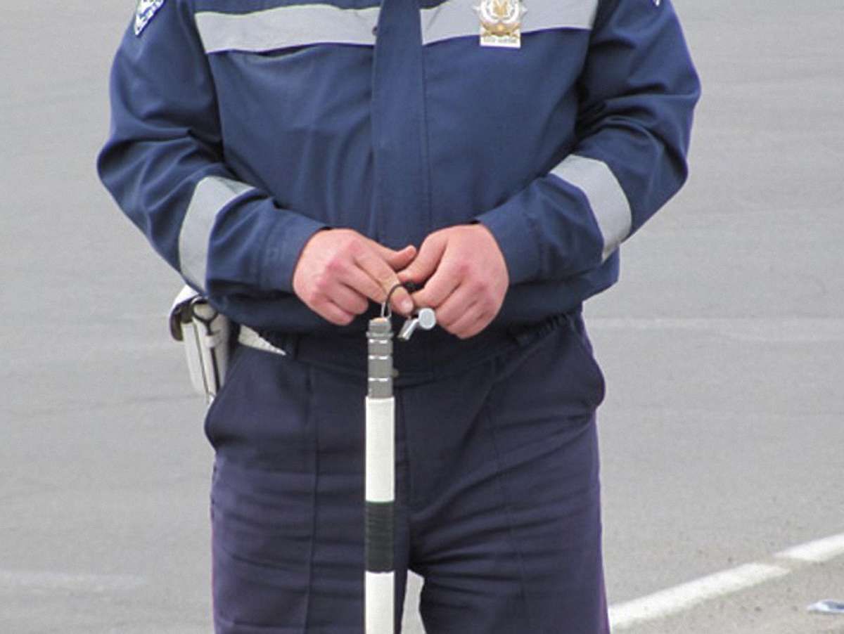 На Львівщині затримали вантажівку із саморобними номерами