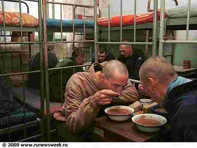 В’язні Ольшанської колонії отруїлись технічною рідиною, - ДПтУ