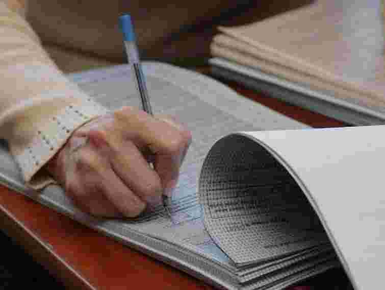 Львівські регіонали просять грошей на навчання членів виборчих комісій