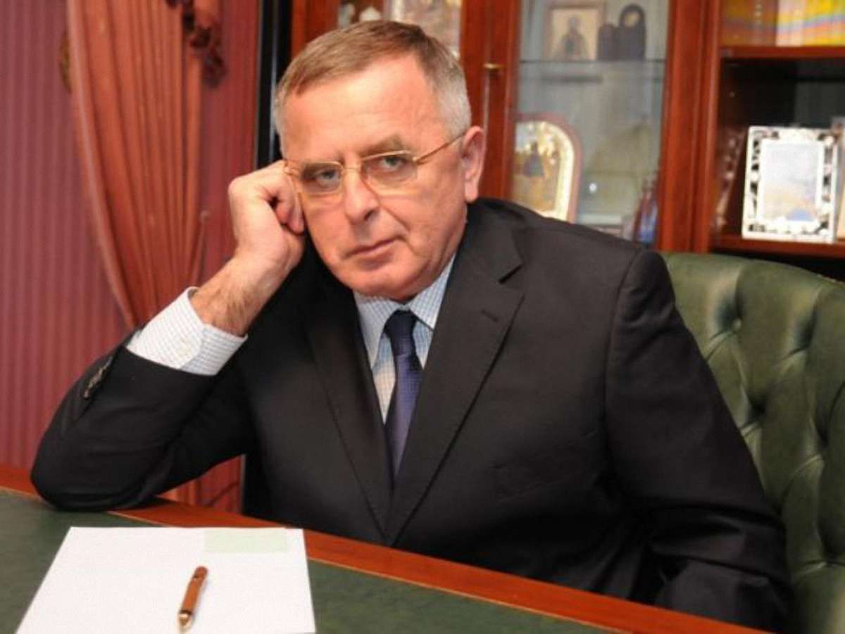 Регіонал просить вилучити голос під його прізвищем за мовний закон 