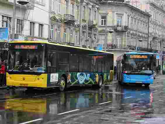 Три компанії хочуть встановлювати навігатори у львівських автобусах