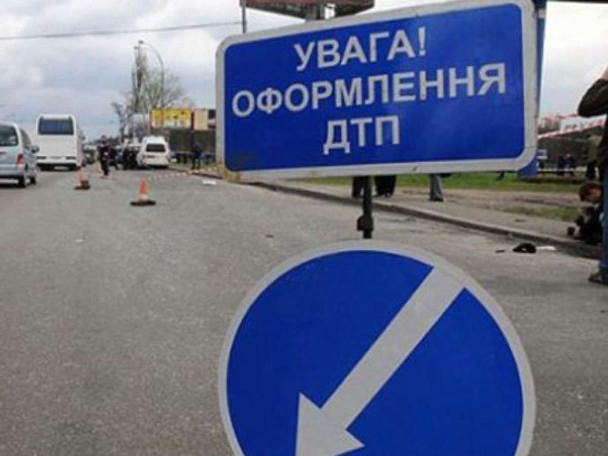 Водій мікроавтобуса збив 81-річну львів’янку