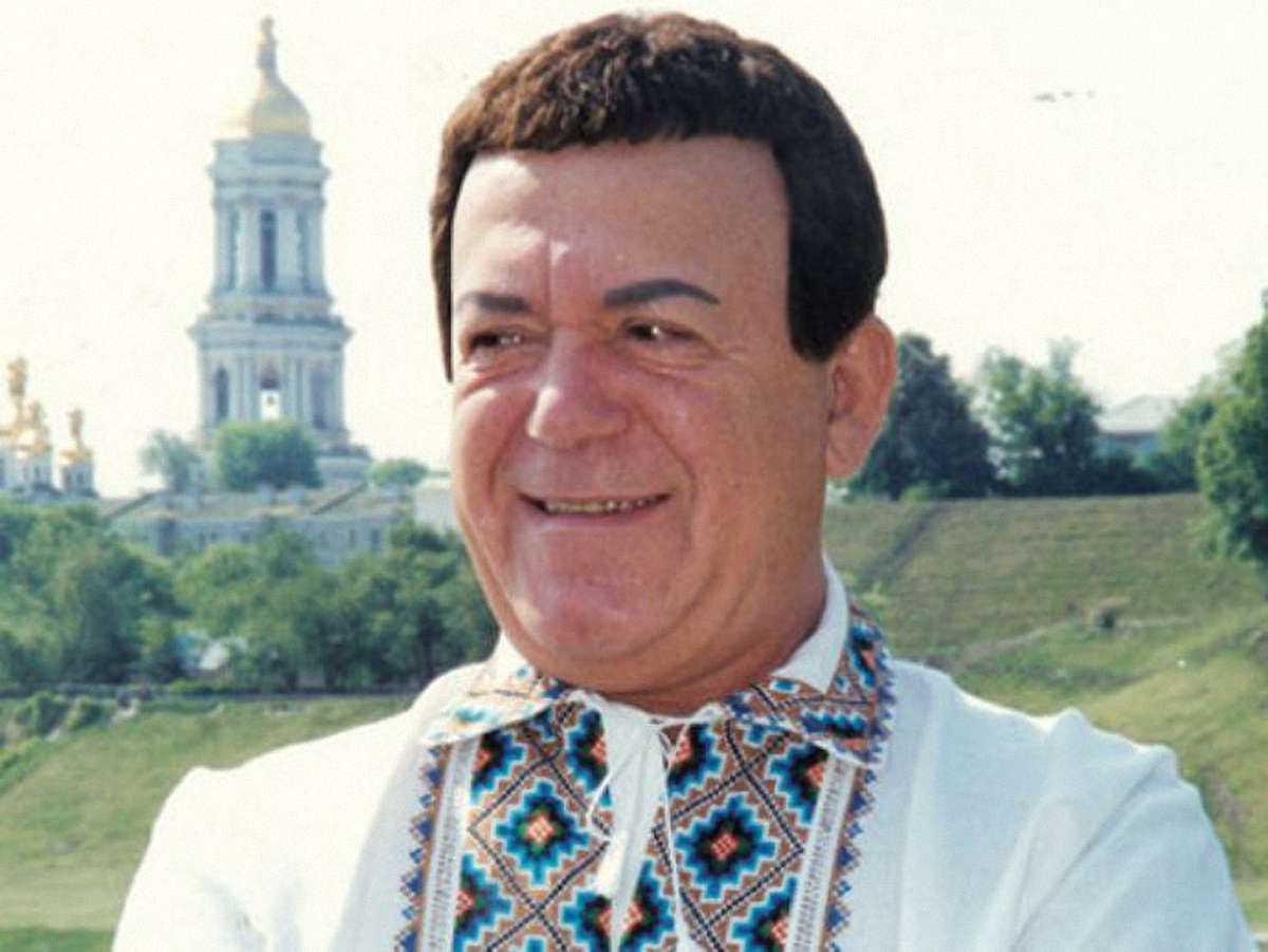 Янукович нагородив Кобзона орденом "За заслуги"