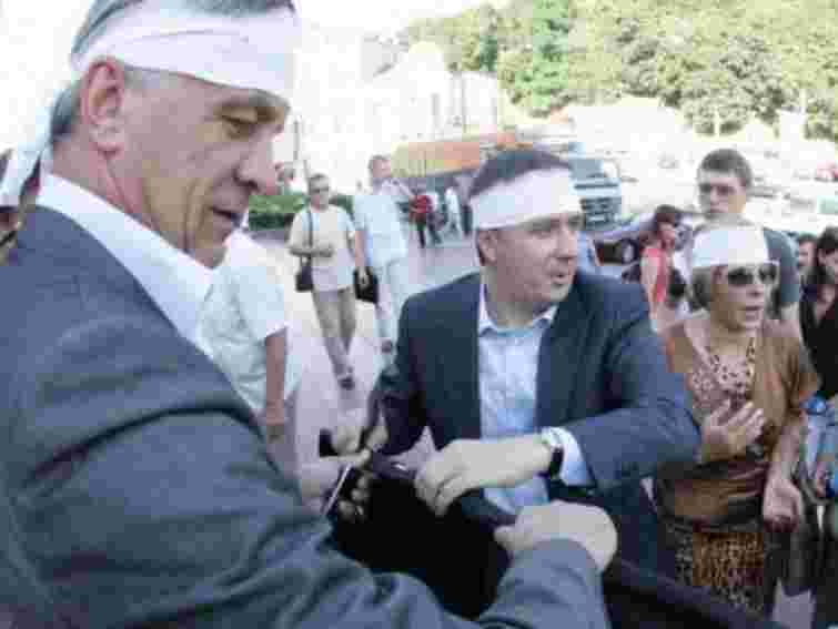 Опозиційні нардепи припинили голодування