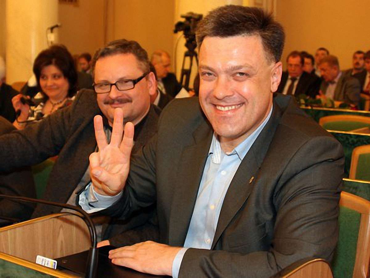 Тягнибок каже, що не закликав до зброї, а лише цитував