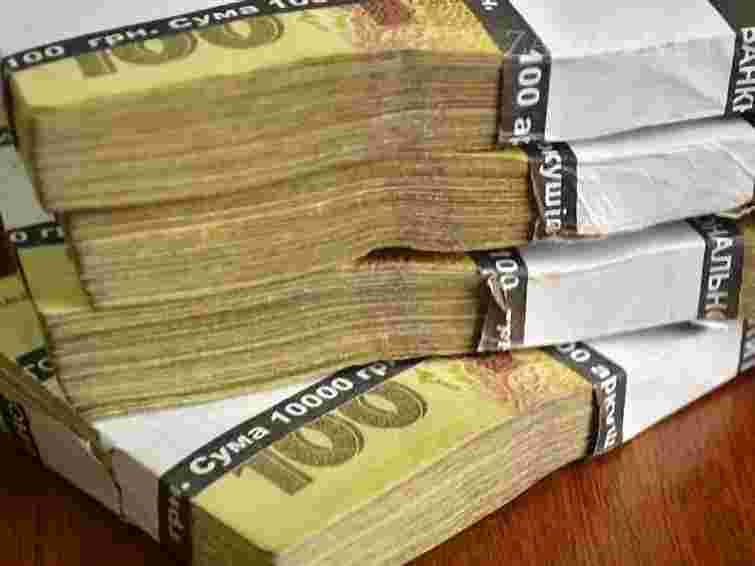 У Львові чиновнику загрожує до 10 років тюрми за хабар у 4 тис. грн