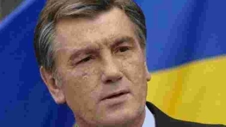 Ющенко написав листа Януковичу щодо мови. Кравчук і Кучма не підписались